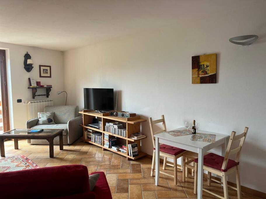 Apartmán Mangia, Leggi, Dormi Costa di Serina Exteriér fotografie